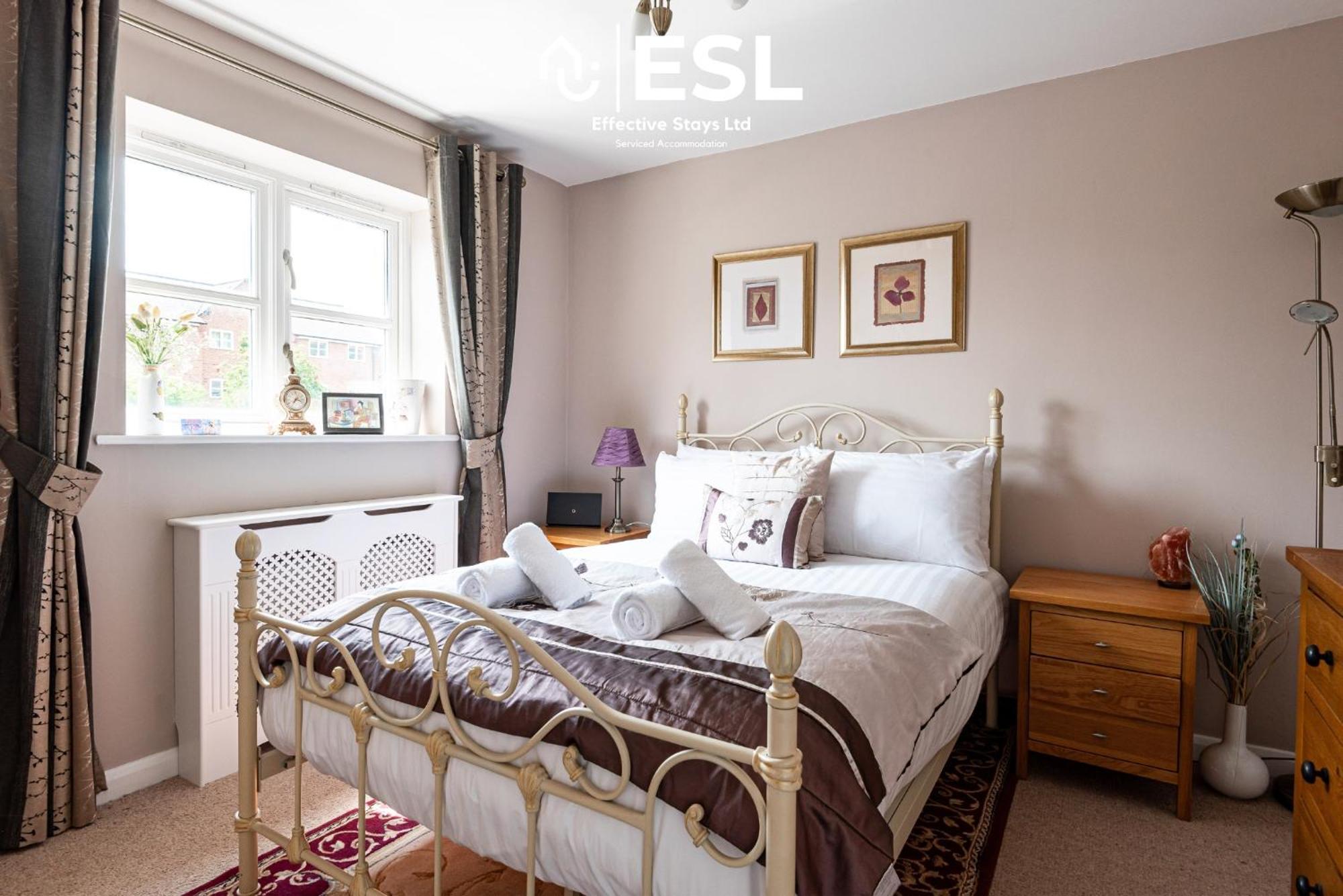 4 Bedroom Townhouse 10Mins Walk From Shrewsbury Town Centre With Parking Esterno foto